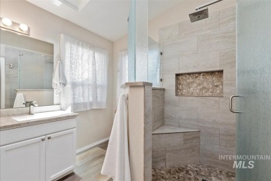 Lovingly maintained by the original owner, this beautifully on Lakeview Golf Club in Idaho - for sale on GolfHomes.com, golf home, golf lot