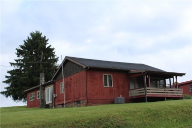 True one-level living is possible in this 3 Bedroom 1 Bath home on Indian Run Golf Club in Pennsylvania - for sale on GolfHomes.com, golf home, golf lot