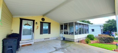 55+/2007/2 BD/2 BA/1012 SQ FT/PARK FEES ONLY $933.00/LARGE HOME on Southport Springs Golf Club in Florida - for sale on GolfHomes.com, golf home, golf lot