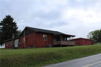 True one-level living is possible in this 3 Bedroom 1 Bath home on Indian Run Golf Club in Pennsylvania - for sale on GolfHomes.com, golf home, golf lot