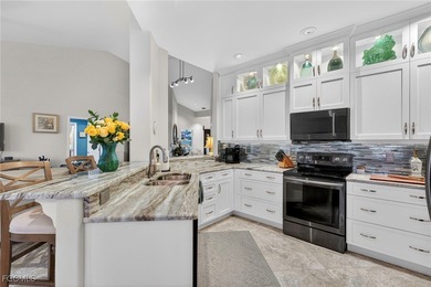 Bundled golf second-floor carriage home located in the Bayberry on Lexington Country Club in Florida - for sale on GolfHomes.com, golf home, golf lot