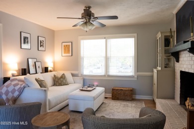 Charming 3-bedroom bungalow located in the desirable Trent Woods on New Bern Golf and Country Club in North Carolina - for sale on GolfHomes.com, golf home, golf lot