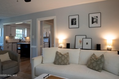 Charming 3-bedroom bungalow located in the desirable Trent Woods on New Bern Golf and Country Club in North Carolina - for sale on GolfHomes.com, golf home, golf lot