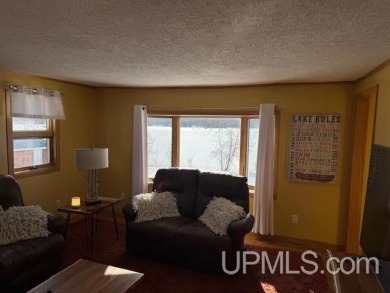 Seller to respond to offers on or before 5/5/25. Make on Wyandotte Hills Golf Course in Michigan - for sale on GolfHomes.com, golf home, golf lot