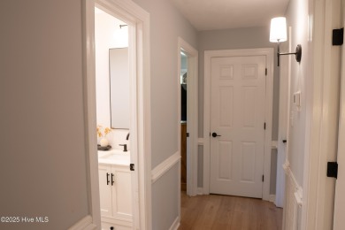 Charming 3-bedroom bungalow located in the desirable Trent Woods on New Bern Golf and Country Club in North Carolina - for sale on GolfHomes.com, golf home, golf lot