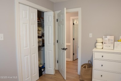 Charming 3-bedroom bungalow located in the desirable Trent Woods on New Bern Golf and Country Club in North Carolina - for sale on GolfHomes.com, golf home, golf lot
