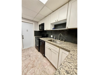Turn-Key  Fully Furnished!!!  Unique  Spacious All-Ages Condo - on Palm-Aire Country Club and Resort - Palms in Florida - for sale on GolfHomes.com, golf home, golf lot