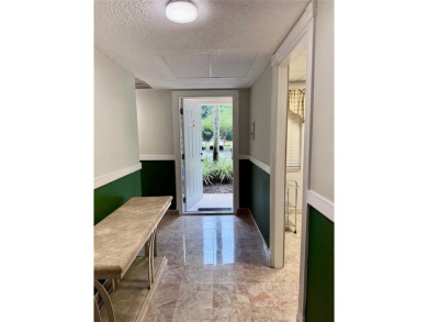 Turn-Key  Fully Furnished!!!  Unique  Spacious All-Ages Condo - on Palm-Aire Country Club and Resort - Palms in Florida - for sale on GolfHomes.com, golf home, golf lot