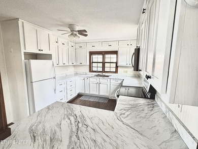 Updated Cottage in the heart of Fairfield Glade, located near on Druid Hills Golf Club in Tennessee - for sale on GolfHomes.com, golf home, golf lot