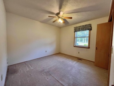 Super clean brick 3 bedroom, 2 bath home with golf course views on Twin Lakes Golf Club in Arkansas - for sale on GolfHomes.com, golf home, golf lot