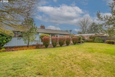 OPEN HOUSE Sat 3/1 from Noon-2pm!  Classic, single-story home on Gresham Golf Course in Oregon - for sale on GolfHomes.com, golf home, golf lot