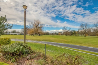 OPEN HOUSE Sat 3/1 from Noon-2pm!  Classic, single-story home on Gresham Golf Course in Oregon - for sale on GolfHomes.com, golf home, golf lot