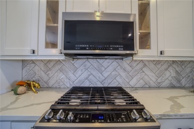 Welcome to this stunning 1,868 sq ft home located in the on Los Lagos Golf Club in Arizona - for sale on GolfHomes.com, golf home, golf lot
