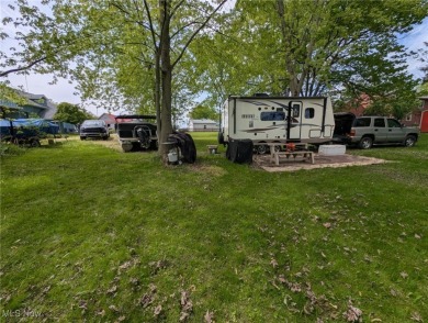 Here is your opportunity to build that dream home on Lake Milton on Olde Dutch Mill Golf Course in Ohio - for sale on GolfHomes.com, golf home, golf lot