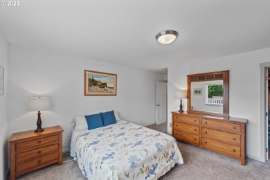 Easy coastal living in this like-new 3-bedroom, 2-bath home on Old Bandon Golf Links in Oregon - for sale on GolfHomes.com, golf home, golf lot