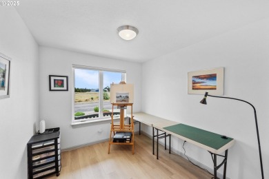 Easy coastal living in this like-new 3-bedroom, 2-bath home on Old Bandon Golf Links in Oregon - for sale on GolfHomes.com, golf home, golf lot