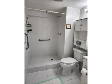 Beautiful 2BR/2BA corner-unit condo in a premier 55+ community on Hollybrook Golf and Tennis Club  in Florida - for sale on GolfHomes.com, golf home, golf lot