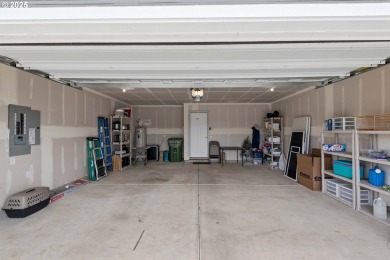 Easy coastal living in this like-new 3-bedroom, 2-bath home on Old Bandon Golf Links in Oregon - for sale on GolfHomes.com, golf home, golf lot