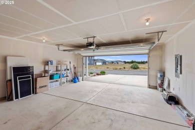 Easy coastal living in this like-new 3-bedroom, 2-bath home on Old Bandon Golf Links in Oregon - for sale on GolfHomes.com, golf home, golf lot