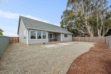 Easy coastal living in this like-new 3-bedroom, 2-bath home on Old Bandon Golf Links in Oregon - for sale on GolfHomes.com, golf home, golf lot