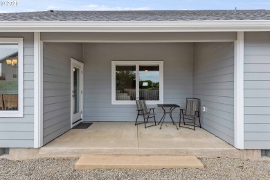 Easy coastal living in this like-new 3-bedroom, 2-bath home on Old Bandon Golf Links in Oregon - for sale on GolfHomes.com, golf home, golf lot