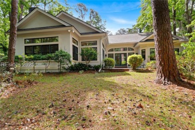 Custom-built 3,500 sq ft home with an open floor plan featuring on Belfair Golf Club in South Carolina - for sale on GolfHomes.com, golf home, golf lot