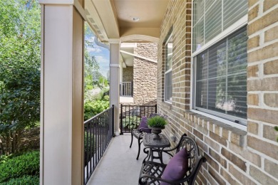 Welcome to this move-in ready twin home on Wakanda Golf Club! on Wakonda Club in Iowa - for sale on GolfHomes.com, golf home, golf lot