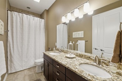 Welcome to this move-in ready twin home on Wakanda Golf Club! on Wakonda Club in Iowa - for sale on GolfHomes.com, golf home, golf lot