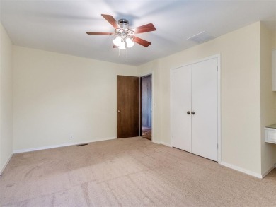 ***Welcome to this split-plan single-family residence nestled in on The Greens Country Club in Oklahoma - for sale on GolfHomes.com, golf home, golf lot