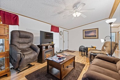 This charming 2 bedroom, 2 bath home offers 1,248 sq ft of on Painted Mountain Golf Club in Arizona - for sale on GolfHomes.com, golf home, golf lot