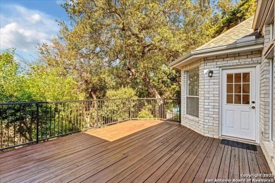 Welcome to 21 Greens Cliff! This pristine single-story home in a on Silverhorn Golf Club in Texas - for sale on GolfHomes.com, golf home, golf lot