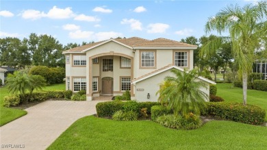 Looking for a Spacious S Ft Myers home with a huge yard w golf & on Cross Creek Country Club in Florida - for sale on GolfHomes.com, golf home, golf lot