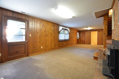 Call Listing agent Terri DeLisle  for questions and showings on Greenville Country Club in South Carolina - for sale on GolfHomes.com, golf home, golf lot