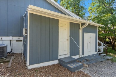 Welcome to your new home in the heart of the beautiful City of on Holiday Island Executive Golf Course in Arkansas - for sale on GolfHomes.com, golf home, golf lot