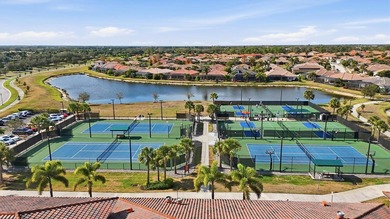 Under contract-accepting backup offers. Located on One of the on Plantation Golf and Country Club in Florida - for sale on GolfHomes.com, golf home, golf lot