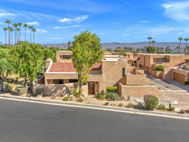 Welcome to this beautifully remodeled end-unit condo in the on Ironwood Country Club in California - for sale on GolfHomes.com, golf home, golf lot