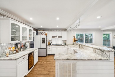 509 W 2nd has it all. Beautiful main home, detached cottage with on Miler Country Club in South Carolina - for sale on GolfHomes.com, golf home, golf lot