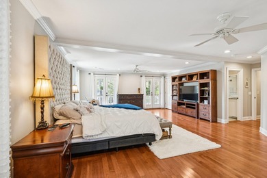 509 W 2nd has it all. Beautiful main home, detached cottage with on Miler Country Club in South Carolina - for sale on GolfHomes.com, golf home, golf lot