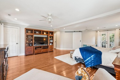 509 W 2nd has it all. Beautiful main home, detached cottage with on Miler Country Club in South Carolina - for sale on GolfHomes.com, golf home, golf lot