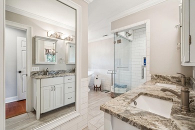 509 W 2nd has it all. Beautiful main home, detached cottage with on Miler Country Club in South Carolina - for sale on GolfHomes.com, golf home, golf lot