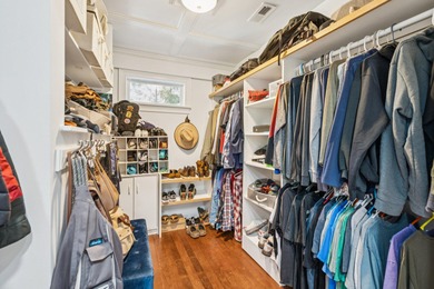 509 W 2nd has it all. Beautiful main home, detached cottage with on Miler Country Club in South Carolina - for sale on GolfHomes.com, golf home, golf lot