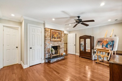 509 W 2nd has it all. Beautiful main home, detached cottage with on Miler Country Club in South Carolina - for sale on GolfHomes.com, golf home, golf lot