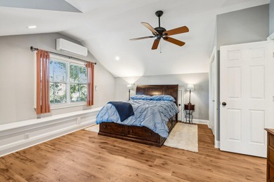 509 W 2nd has it all. Beautiful main home, detached cottage with on Miler Country Club in South Carolina - for sale on GolfHomes.com, golf home, golf lot