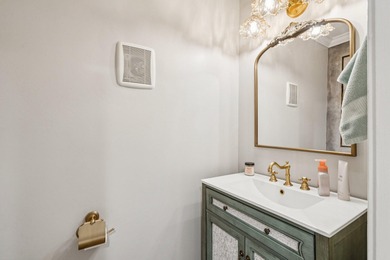 509 W 2nd has it all. Beautiful main home, detached cottage with on Miler Country Club in South Carolina - for sale on GolfHomes.com, golf home, golf lot