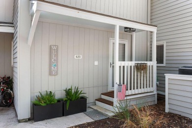 Beautifully renovated 1 bedroom, 1.5 bath town home with golf on The Seabrook Island Club in South Carolina - for sale on GolfHomes.com, golf home, golf lot
