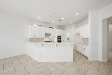 Beautiful 2 bedroom, 2 bathroom, plus den home with pool, spa & on Heritage Palms Golf Club in California - for sale on GolfHomes.com, golf home, golf lot