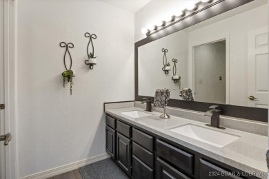 Amazing Top Floor End Unit 3 bed / 2.5 bath Condo boasting over on Seasons Ridge At Four Seasons in Missouri - for sale on GolfHomes.com, golf home, golf lot