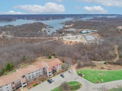 Amazing Top Floor End Unit 3 bed / 2.5 bath Condo boasting over on Seasons Ridge At Four Seasons in Missouri - for sale on GolfHomes.com, golf home, golf lot