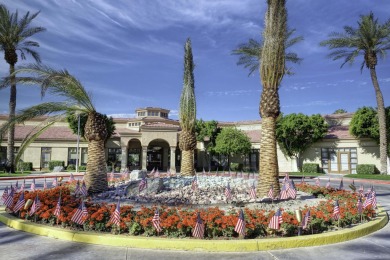 Beautiful 2 bedroom, 2 bathroom, plus den home with pool, spa & on Heritage Palms Golf Club in California - for sale on GolfHomes.com, golf home, golf lot