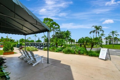 Updated Beautifully  furnished move in ready 2 bedroom 2 bath on on Poinciana Golf Club in Florida - for sale on GolfHomes.com, golf home, golf lot